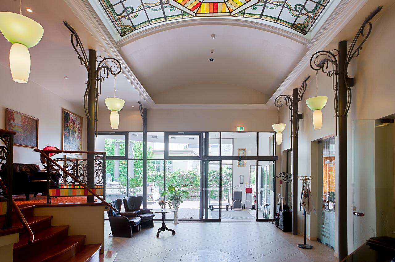 Ringhotel Strandblick Кюлунгсборн Экстерьер фото