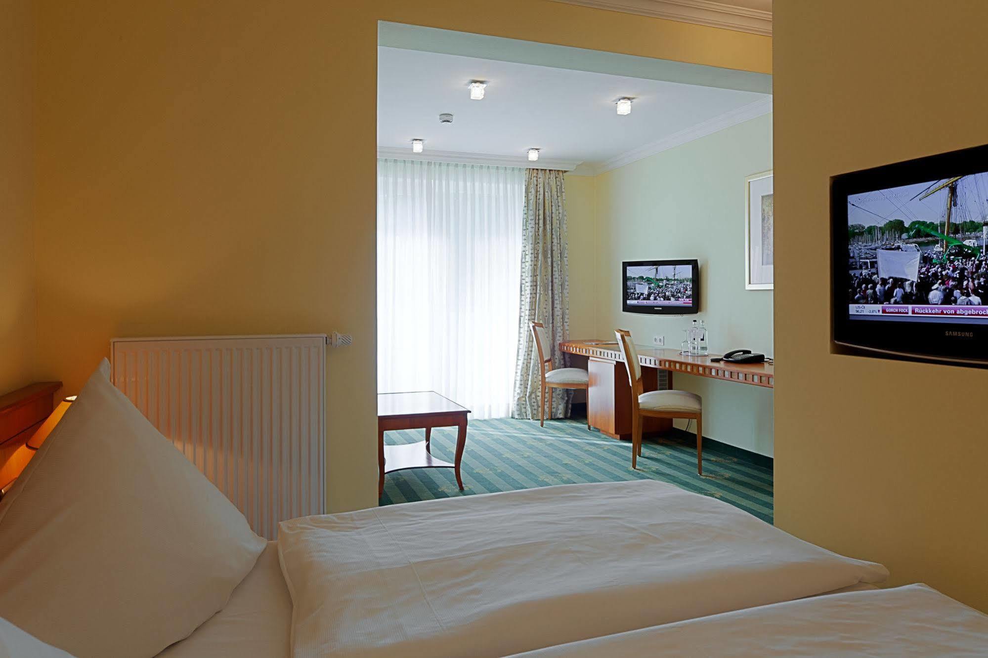 Ringhotel Strandblick Кюлунгсборн Экстерьер фото